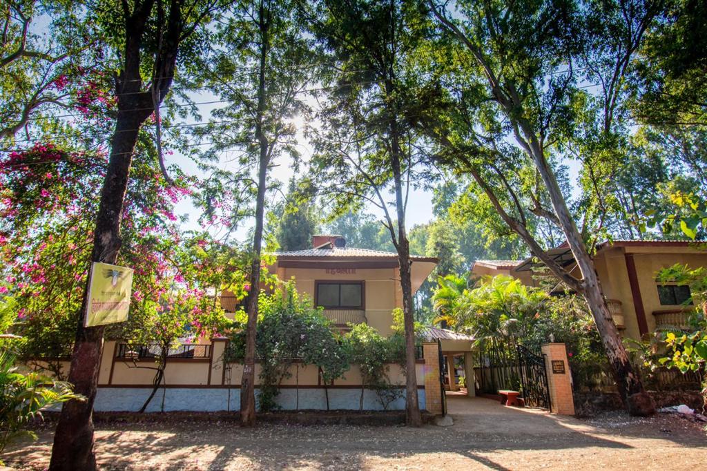 3 BHK - Neha Haveli bungalow in Panchgani