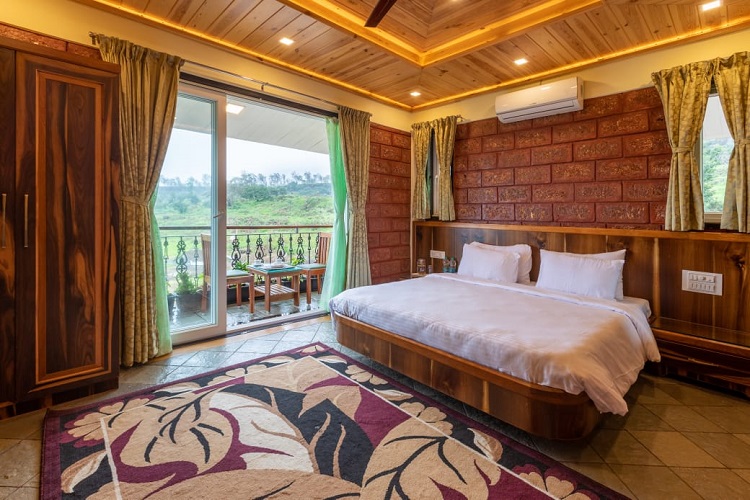 4BHK - NEHA STATUS Villa in Panchgani